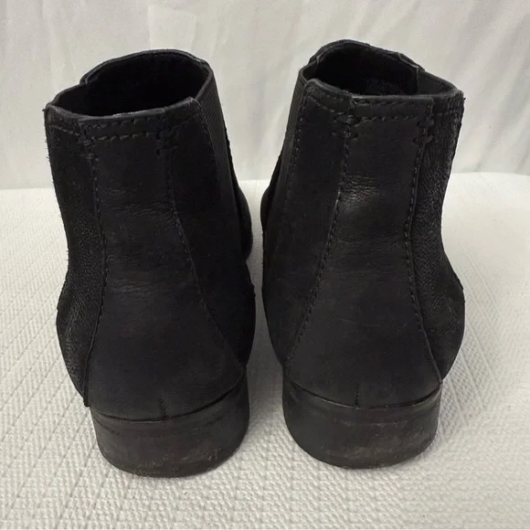 Frye Mallory Chelsea Black Leather Boots - Picture 4 of 9